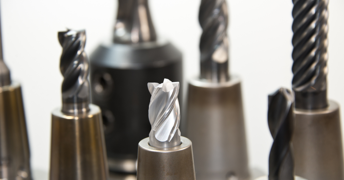 切削加工に使用する工具 切削加工に使用する工具